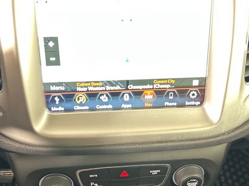 Used 2018 Jeep Compass Latitude w/ Popular Equipment Group image 14