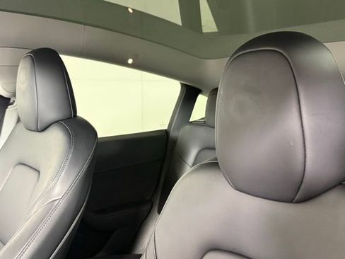 Used 2025 Tesla Model Y Long Range image 13