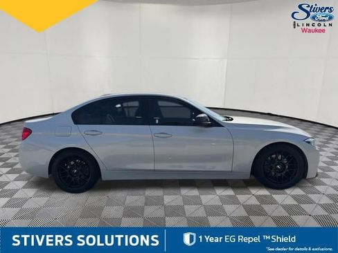 Used 2018 BMW 320i xDrive Sedan AWD/4WD image 5