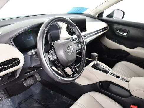 Certified 2025 Honda HR-V EX-L image 37