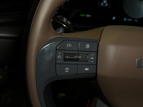 Certified 2026 Kia EV9 GT-Line AWD/4WD image 32
