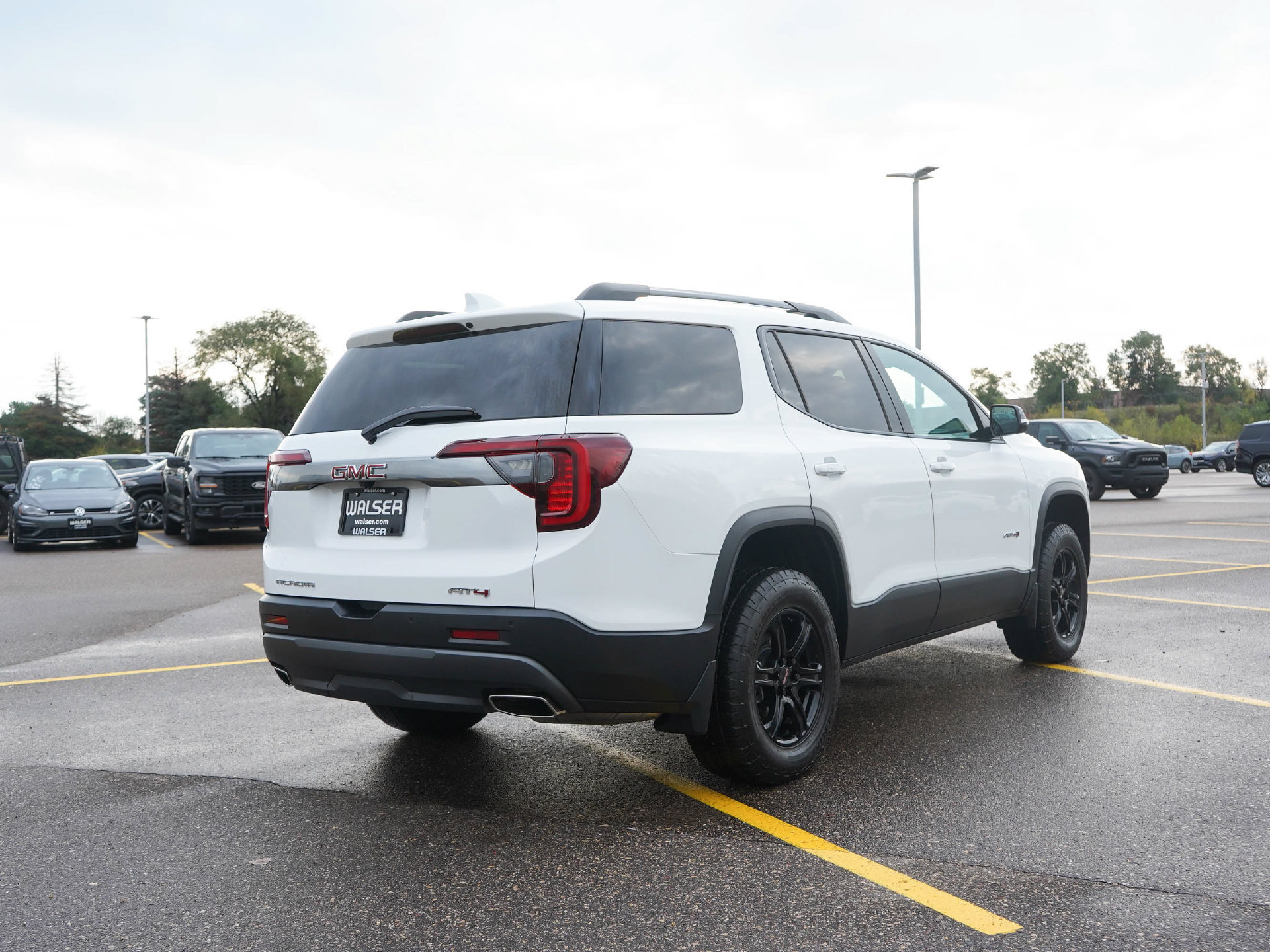 Used 2020 GMC Acadia AT4 w/ Driver Alert Package II AWD/4WD image 7