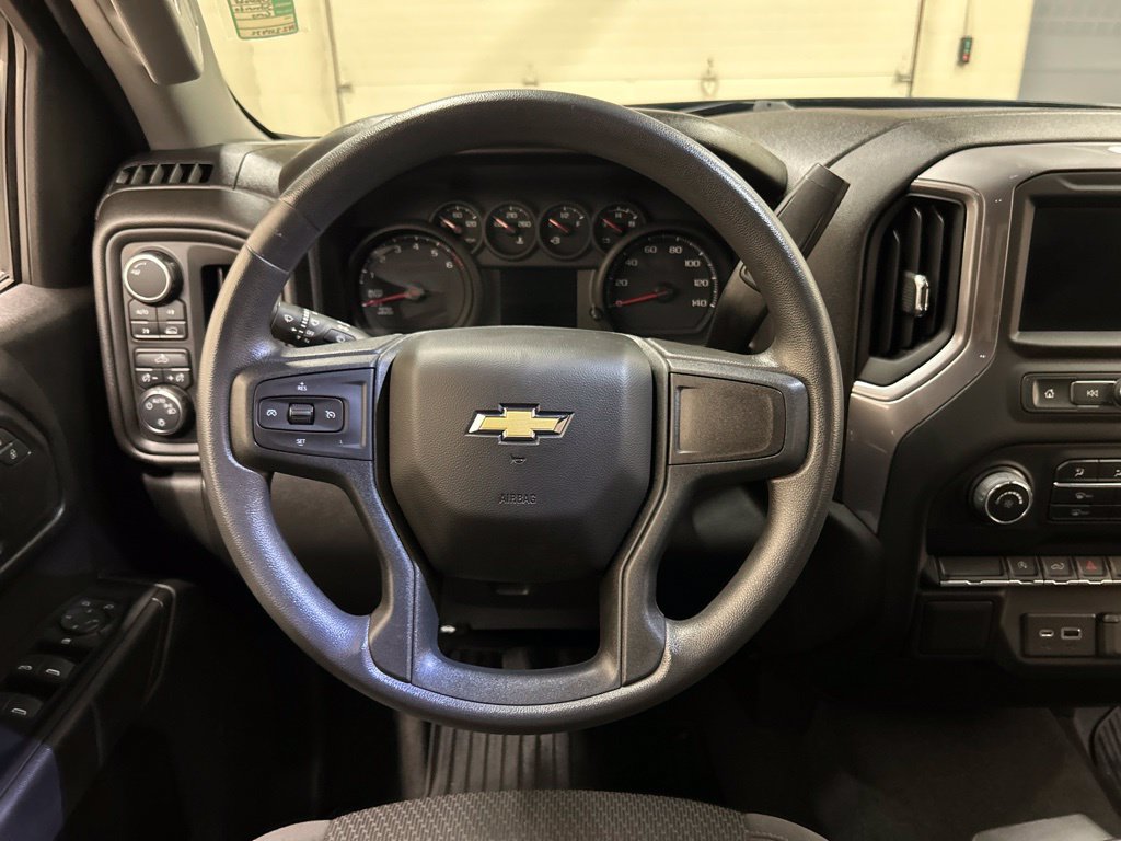 Used 2022 Chevrolet Silverado 1500 Custom w/ LPO, Blackout Package AWD/4WD image 19