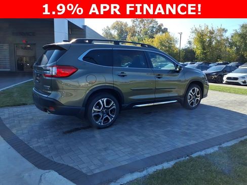 New 2025 Subaru Ascent Limited image 3
