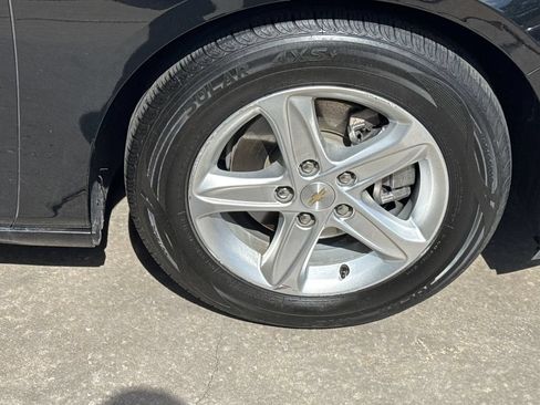 Used 2021 Chevrolet Malibu LS FWD image 14