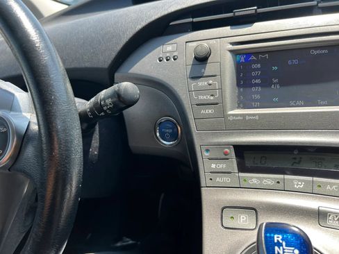Used 2013 Toyota Prius Persona Series FWD image 15
