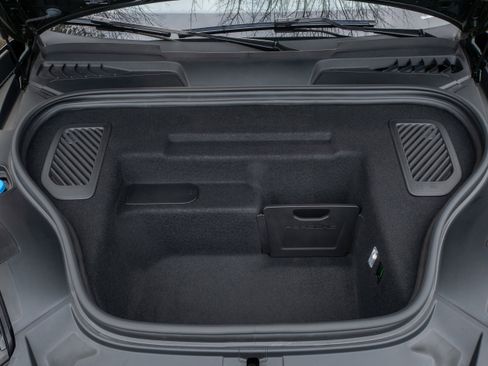 Used 2024 Porsche Macan Turbo Electric w/ Premium Package image 45