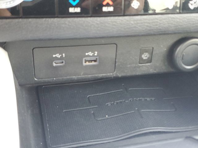 Used 2022 Mitsubishi Outlander SEL FWD image 30