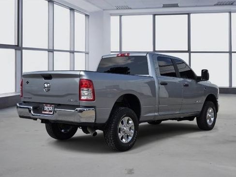 Used 2024 RAM 2500 Big Horn AWD/4WD image 5
