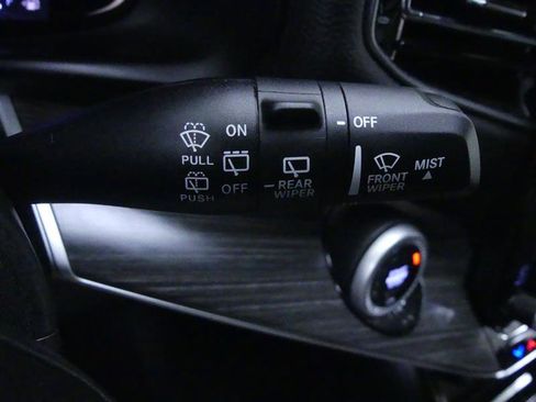 Used 2024 Jeep Wagoneer Series II image 25