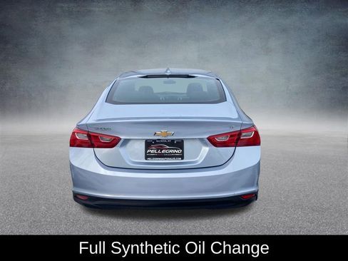 Used 2017 Chevrolet Malibu LT image 5
