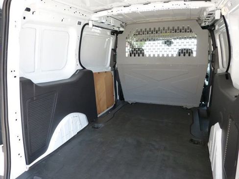 Used 2015 Ford Transit Connect XLT image 16