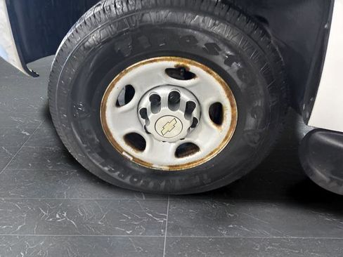 Used 2010 Chevrolet Silverado 2500 W/T image 31