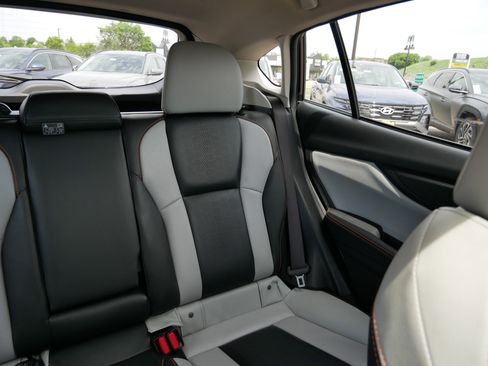 Used 2019 Subaru Crosstrek 2.0i Limited w/ Moonroof Package w/Navigation AWD/4WD image 14