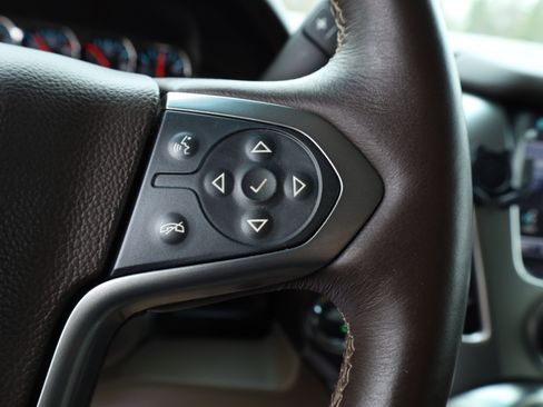 Used 2015 Chevrolet Suburban LTZ image 29