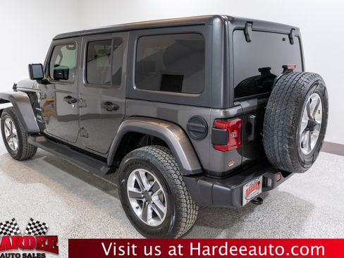 Used 2021 Jeep Wrangler Unlimited Sahara w/ LED Lighting Group AWD/4WD image 3