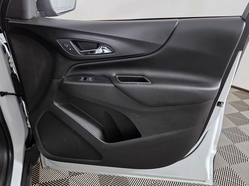Used 2019 Chevrolet Equinox LT FWD image 34