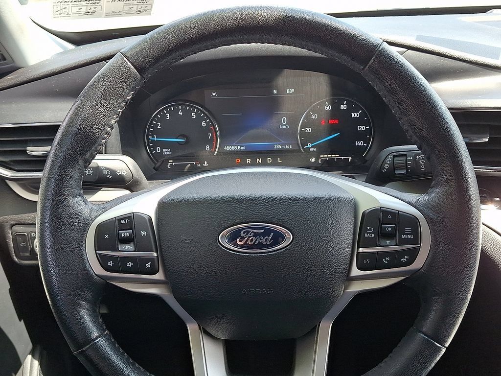 Used 2022 Ford Explorer XLT w/ Equipment Group 202A AWD/4WD image 20