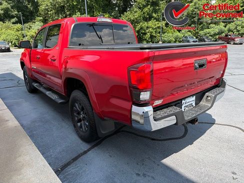 Used 2021 Toyota Tacoma SR5 RWD image 11