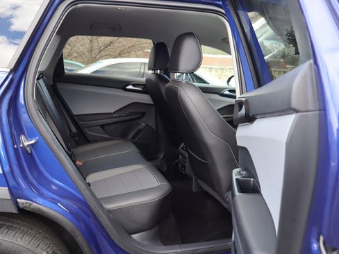 Certified 2023 Volkswagen Taos SE image 29