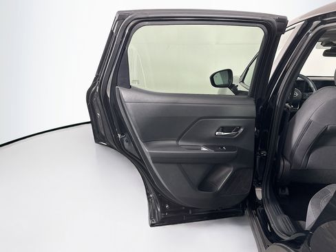 Used 2025 Nissan Kicks SV FWD image 25