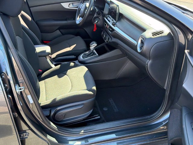 Used 2024 Kia Forte LXS FWD image 25