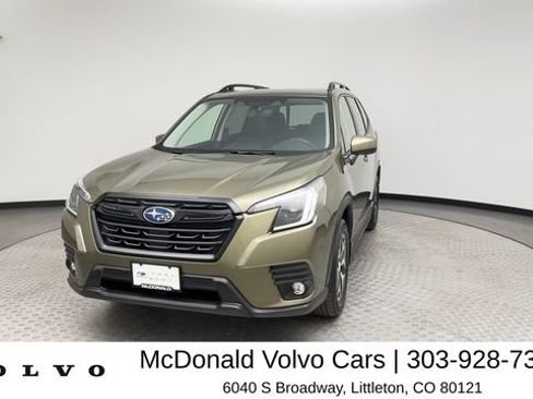 Used 2024 Subaru Forester Premium AWD/4WD image 7
