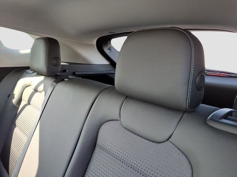 Used 2024 Chevrolet Trax LT w/ Driver Confidence Package image 17