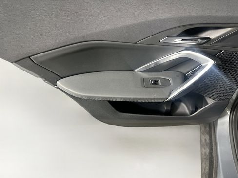 Used 2025 BMW X2 xDrive28i image 27