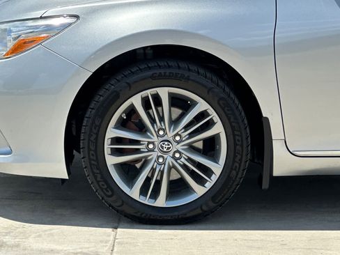 Used 2017 Toyota Camry SE FWD image 32