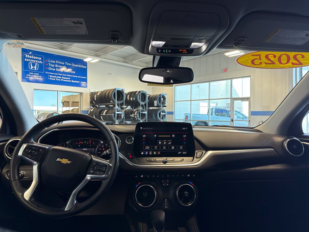 Used 2025 Chevrolet Blazer LT w/ Convenience Package AWD/4WD image 9