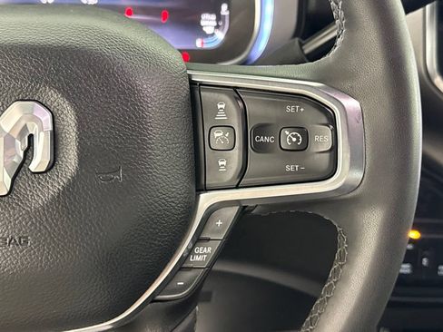 Used 2026 RAM 2500 Laramie AWD/4WD image 22