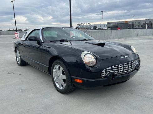 Used 2002 Ford Thunderbird RWD image 3