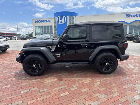 Used 2020 Jeep Wrangler Sport AWD/4WD image 33