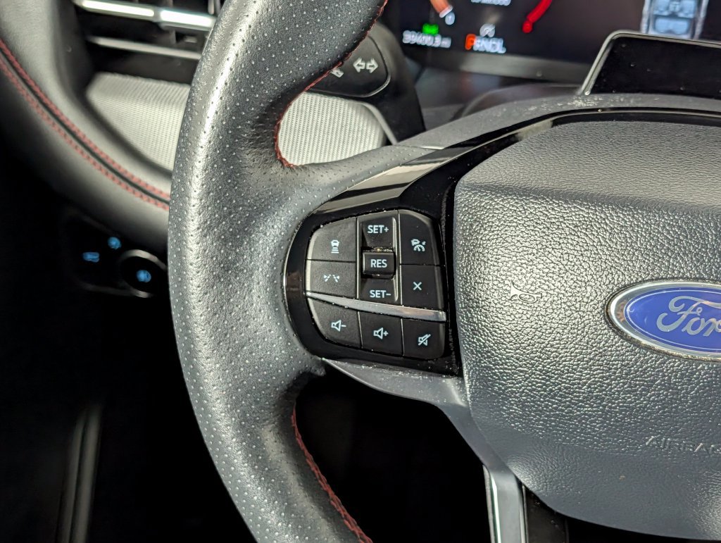 Certified 2025 Ford Explorer ST-Line AWD/4WD image 18