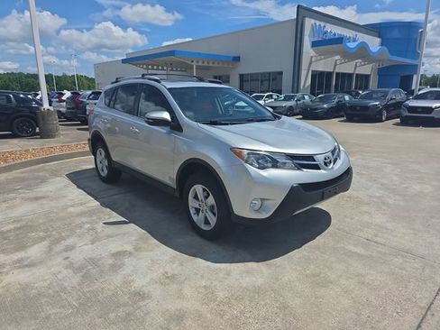 Used 2014 Toyota RAV4 XLE FWD image 7