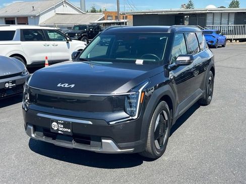 Certified 2024 Kia EV9 Wind AWD/4WD image 3