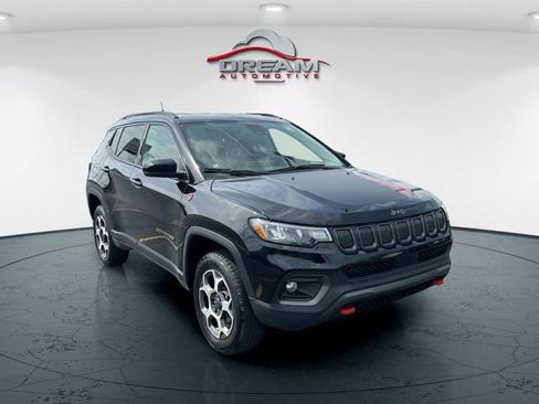 Used 2022 Jeep Compass Trailhawk w/ Trailhawk Convenience Group AWD/4WD image 1