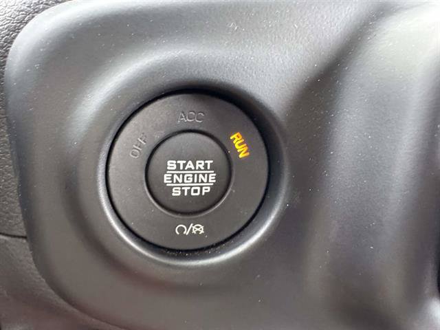 Used 2021 Jeep Wrangler Unlimited Sahara AWD/4WD image 15