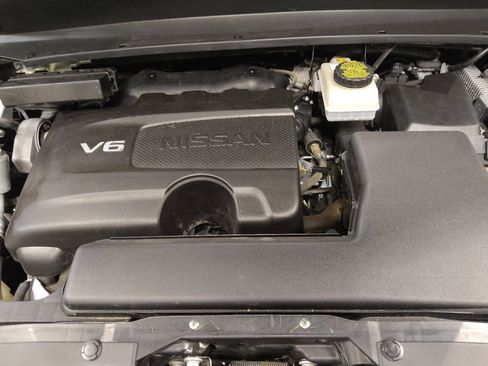 Used 2019 Nissan Pathfinder S FWD image 30