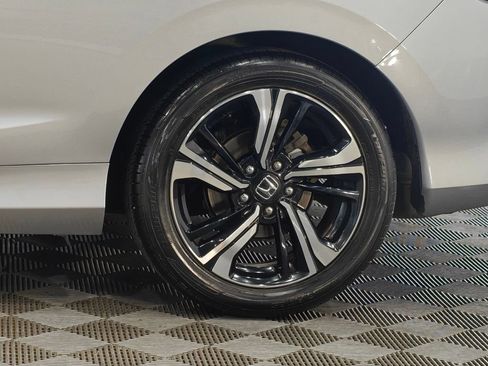 Used 2016 Honda Civic Touring image 48