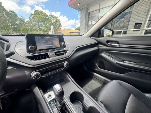 Used 2021 Nissan Altima 2.5 S FWD image 33