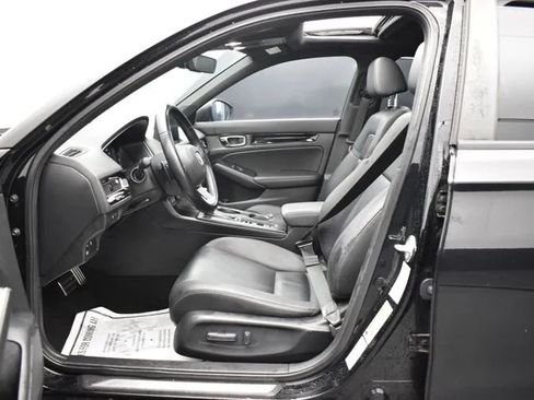 Used 2022 Honda Civic Sport Touring image 14