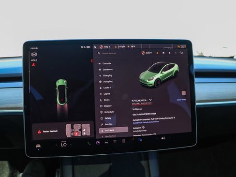 Used 2022 Tesla Model Y Performance image 23