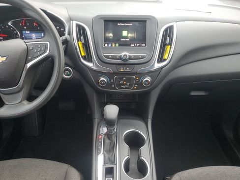 Used 2023 Chevrolet Equinox LT FWD image 10