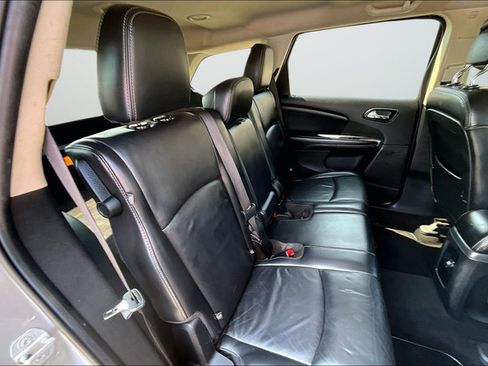 Used 2015 Dodge Journey SXT w/ Flexible Seating Group FWD image 16