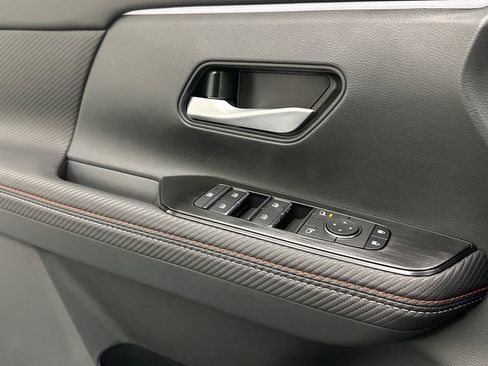 New 2026 Nissan Kicks SR w/ SR Premium Package image 17