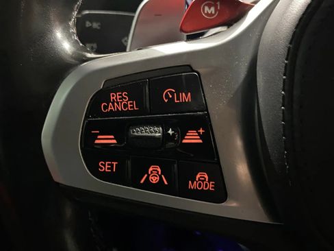 Used 2021 BMW X5 M w/ Executive Package image 21