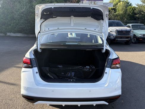 New 2025 Nissan Versa SV w/ Trunk Package image 9