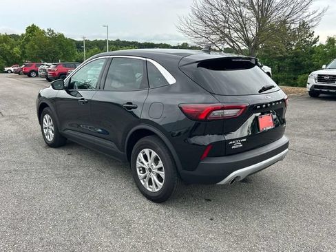 Used 2024 Ford Escape Active w/ Tech Pack #1 AWD/4WD image 6